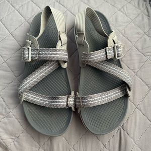 Women’s Chaco sandals size7